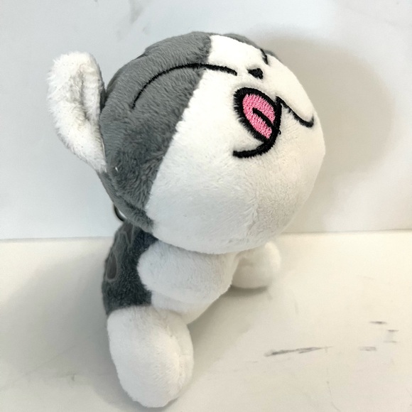 NWT Gray White Stuffed Kitty Cat Plush Keychain Anime Plush Cat Kawaii Key Chain - Picture 4 of 9